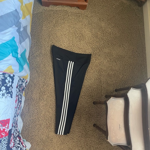 Adidas Train Essentials 3-striped high-waisted leggings - Picture 4 of 4